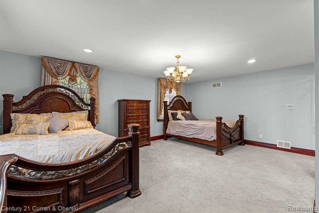 6318 Whitefield Street, Dearborn Heights, MI 48127 — Photo 42