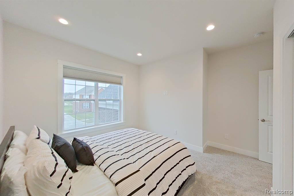 51060 LAUREL Park Drive, Canton, MI 48188 — Photo 48