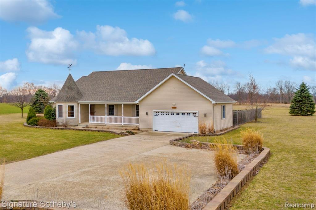 9019 HILLVIEW Lane, Jackson, MI 49201 — Photo 2