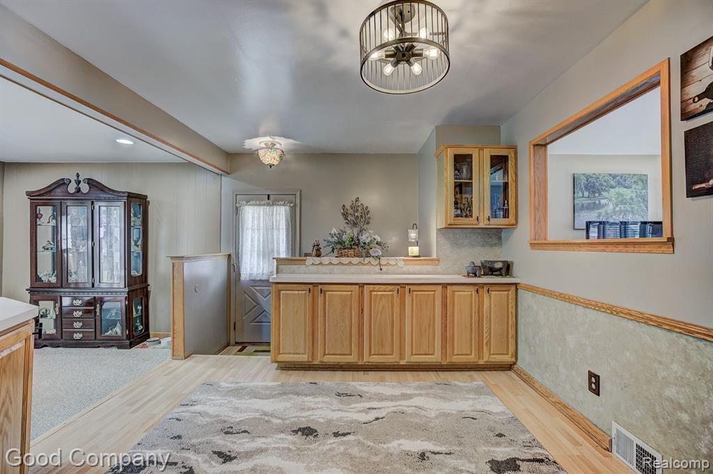 4615 FRAZHO Road, Warren, MI 48091 — Photo 7