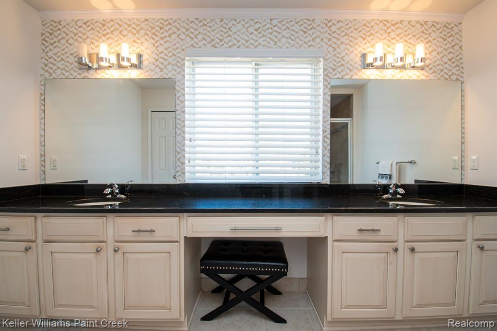 4217 FORSTER Lane, Shelby Twp, MI 48316 — Photo 35