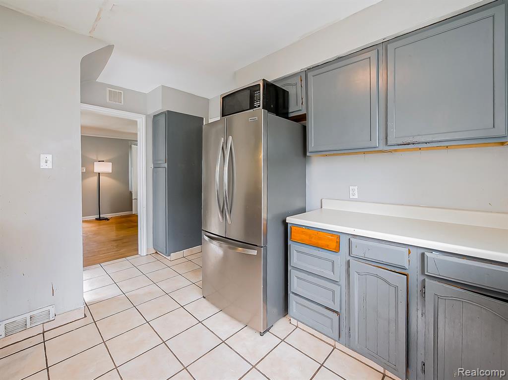 5936 Hillcrest Street, Grosse Pointe, MI 48236 — Photo 12