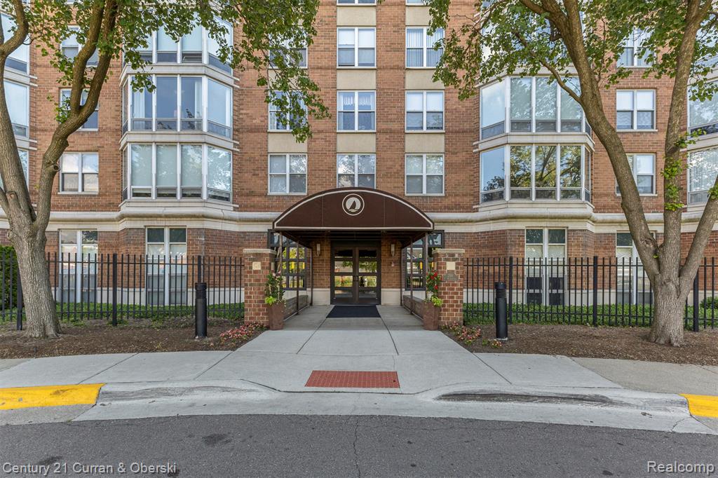 250 E Harbortown Drive, 708, Detroit, MI 48207 — Photo 53