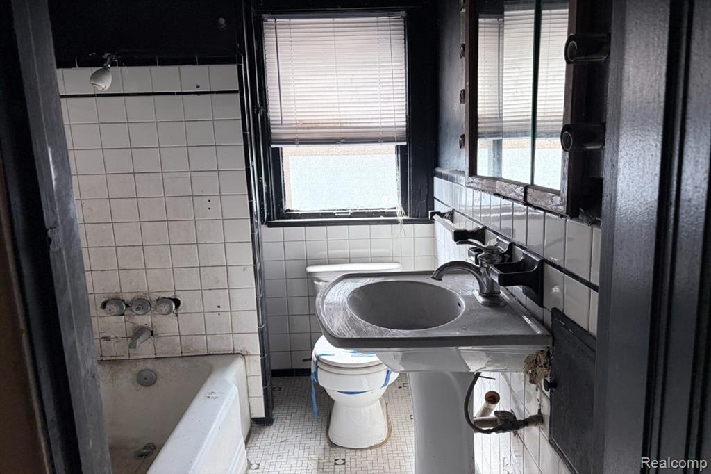 5511 Lakeview Street, Detroit, MI 48213 — Photo 9
