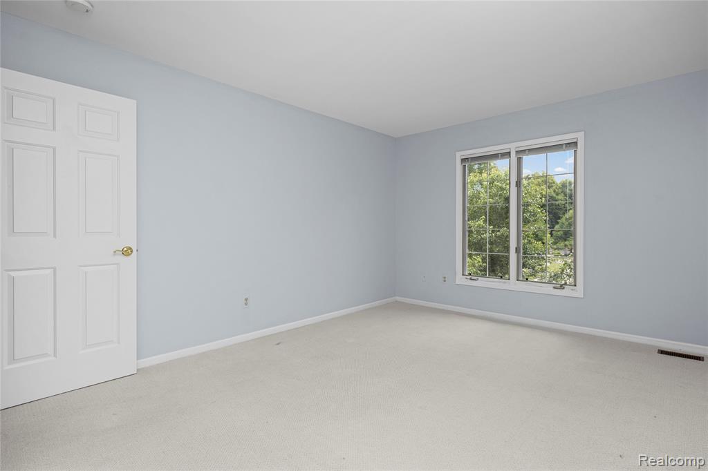 39566 Danielle Drive, Northville, MI 48167 — Photo 39