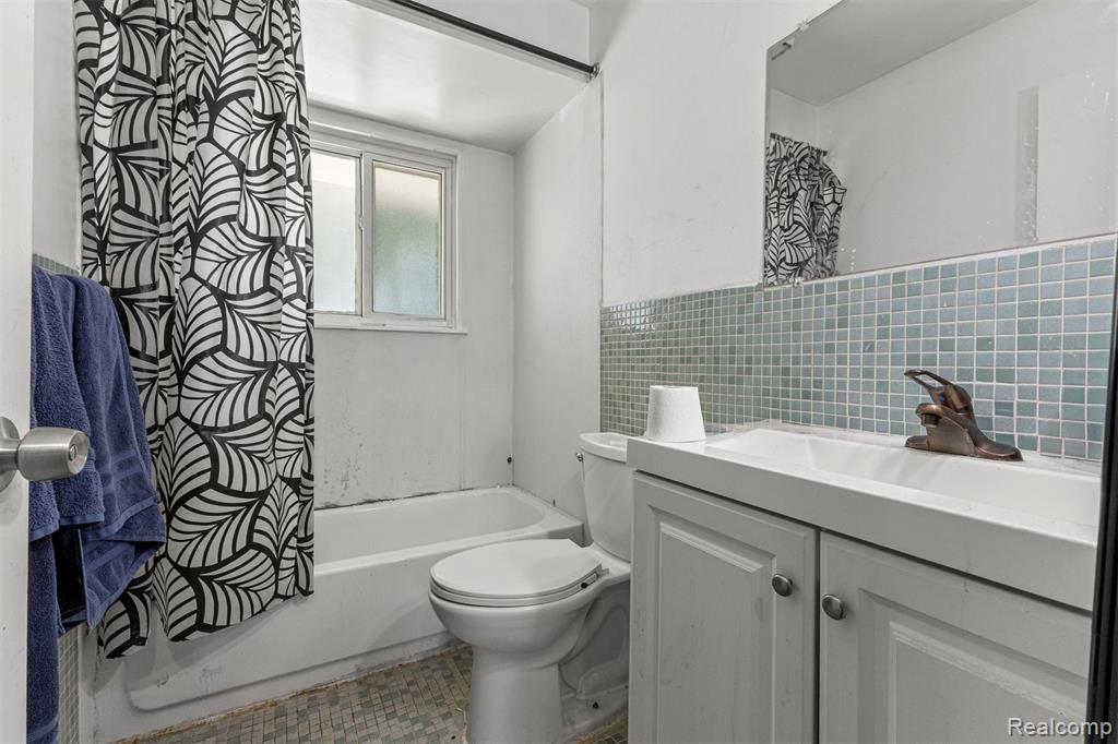 4077 Columbus Street, Wayne, MI 48184 — Photo 11