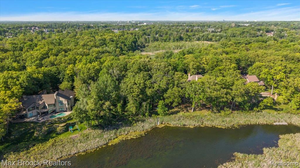 1729 Heron Ridge Drive, Bloomfield Hills, MI 48302 — Photo 8