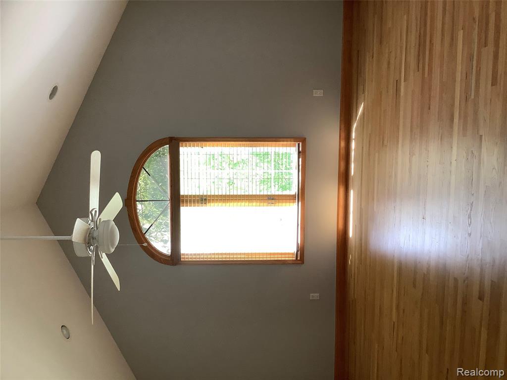511 BASELINE Road, Northville, MI 48167 — Photo 12