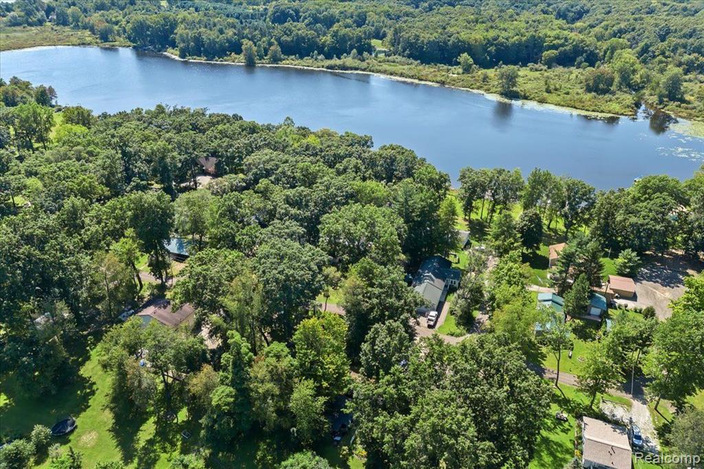 220 ELLSWORTH LAKE Drive, Gregory, MI 48137 — Photo 23
