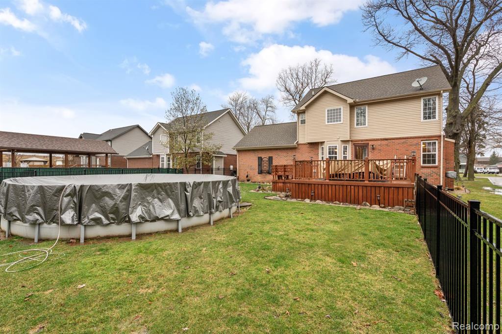 733 W Woodside Avenue, Madison Heights, MI 48071 — Photo 31