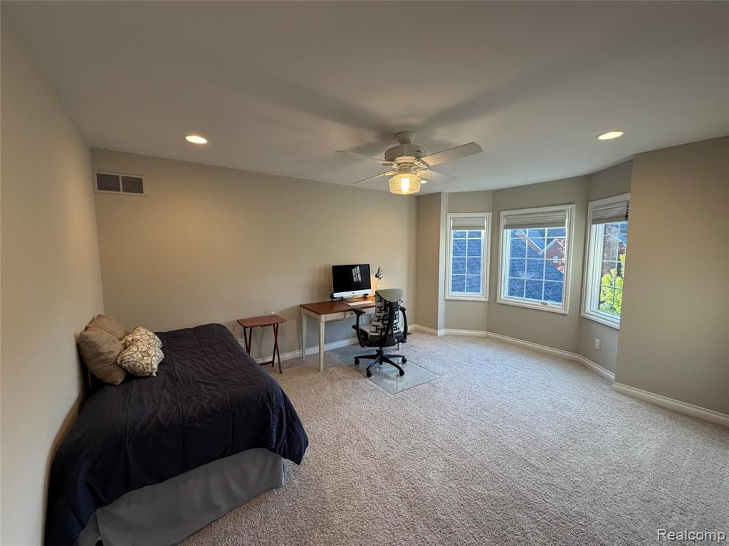 3604 Bay Harbor Drive, 78, Brighton, MI 48114 — Photo 29