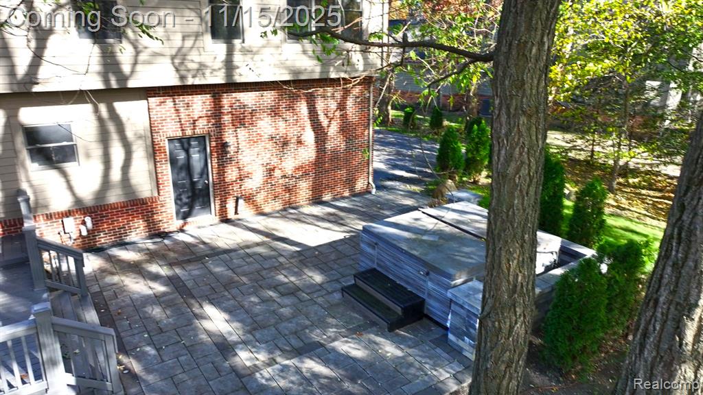 9751 Kingston Pointe Drive, Clarkston, MI 48348 — Photo 36