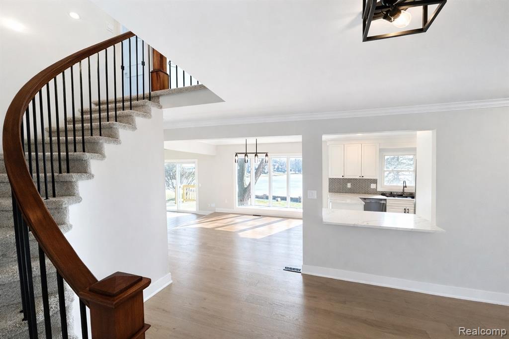 54832 Blue Cloud Drive, Utica, MI 48315 — Photo 11
