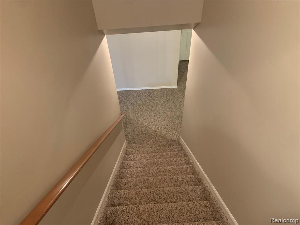 48711 Cross Creek Drive, Macomb, MI 48044 — Photo 19