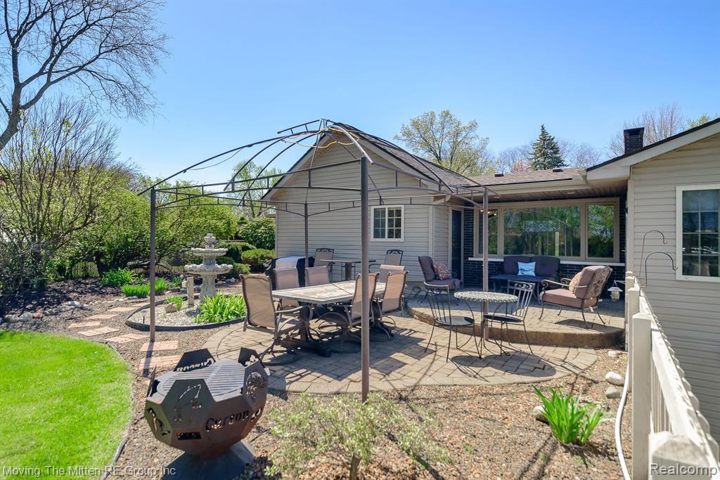 44119 HARMONY Lane, Van Buren, MI 48111 — Photo 59
