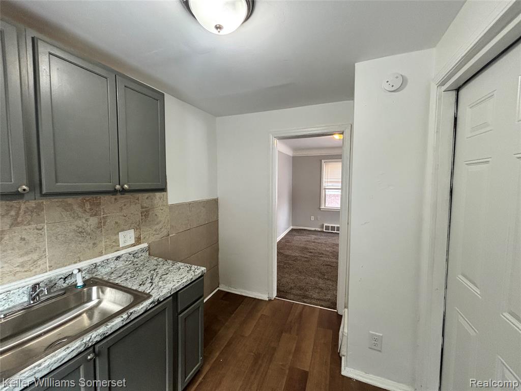 4651 Chatsworth Street, Detroit, MI 48224 — Photo 2