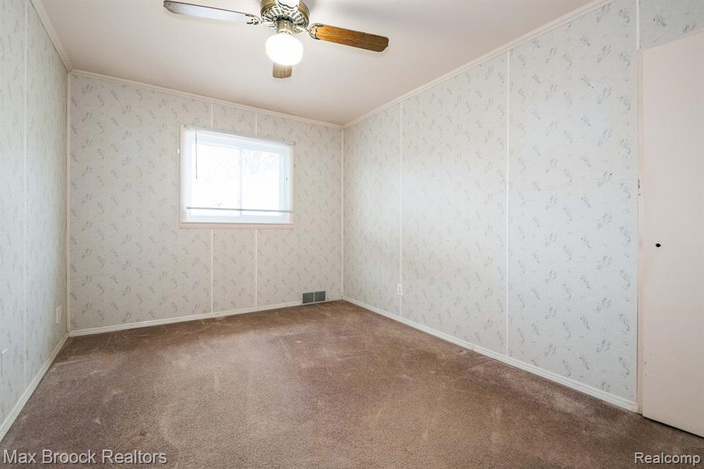 1125 SHIRLEY Drive, Ypsilanti, MI 48198 — Photo 12