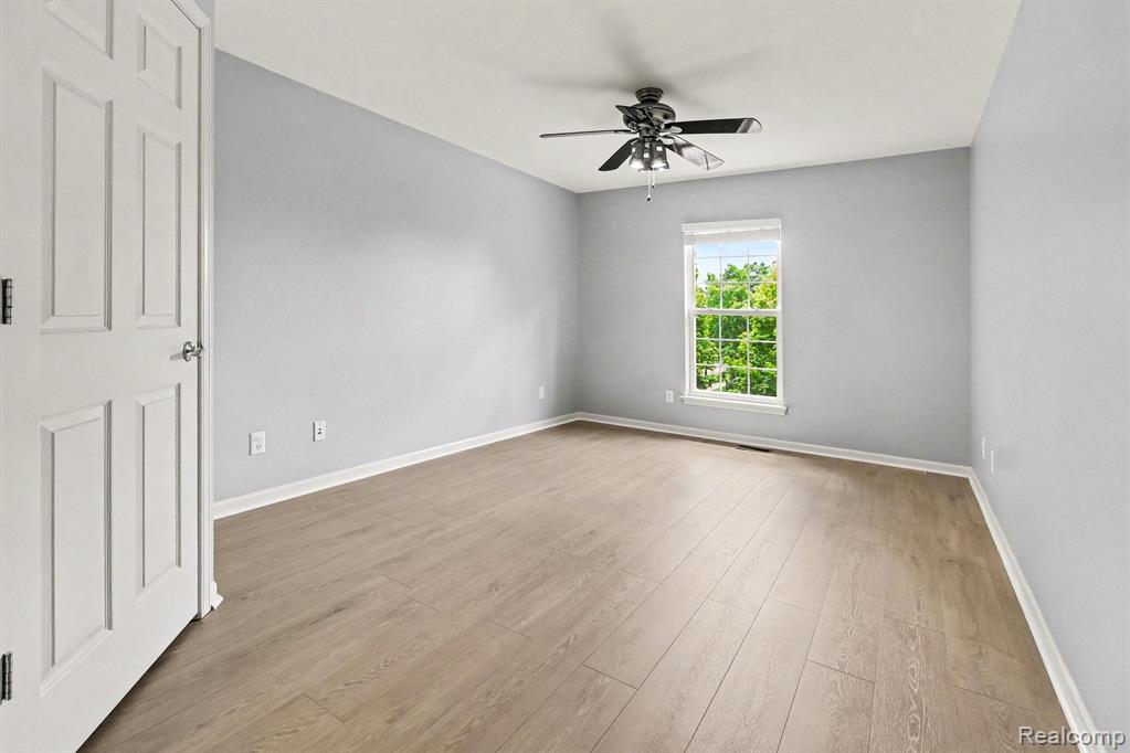 49756 Great Falls Road, Canton, MI 48188 — Photo 26