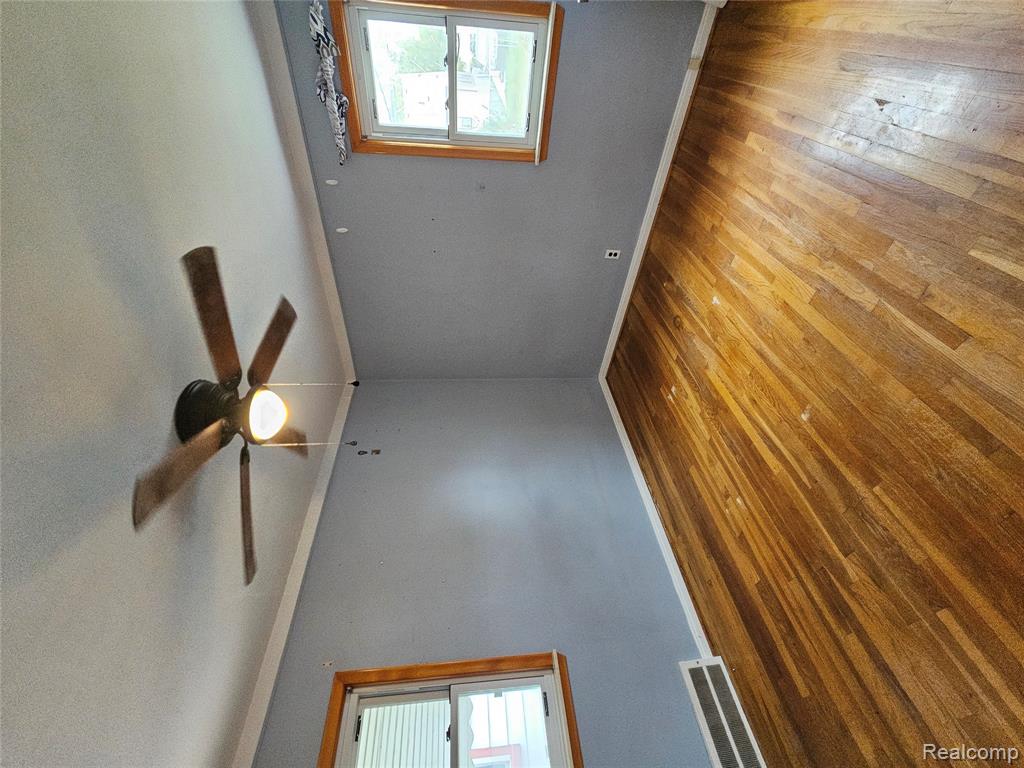 736 Garfield Avenue, Lincoln Park, MI 48146 — Photo 5