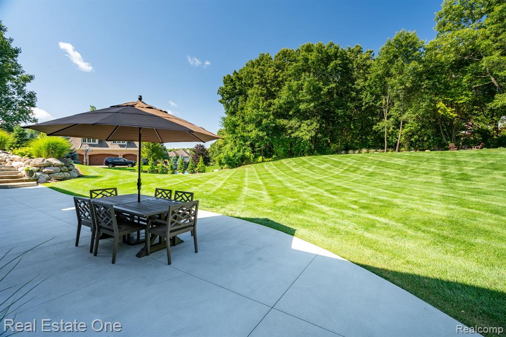 5525 Avington Parkway, Clarkston, MI 48348 — Photo 63