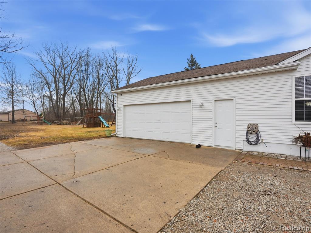6199 Heyer Street, Romulus, MI 48174 — Photo 34