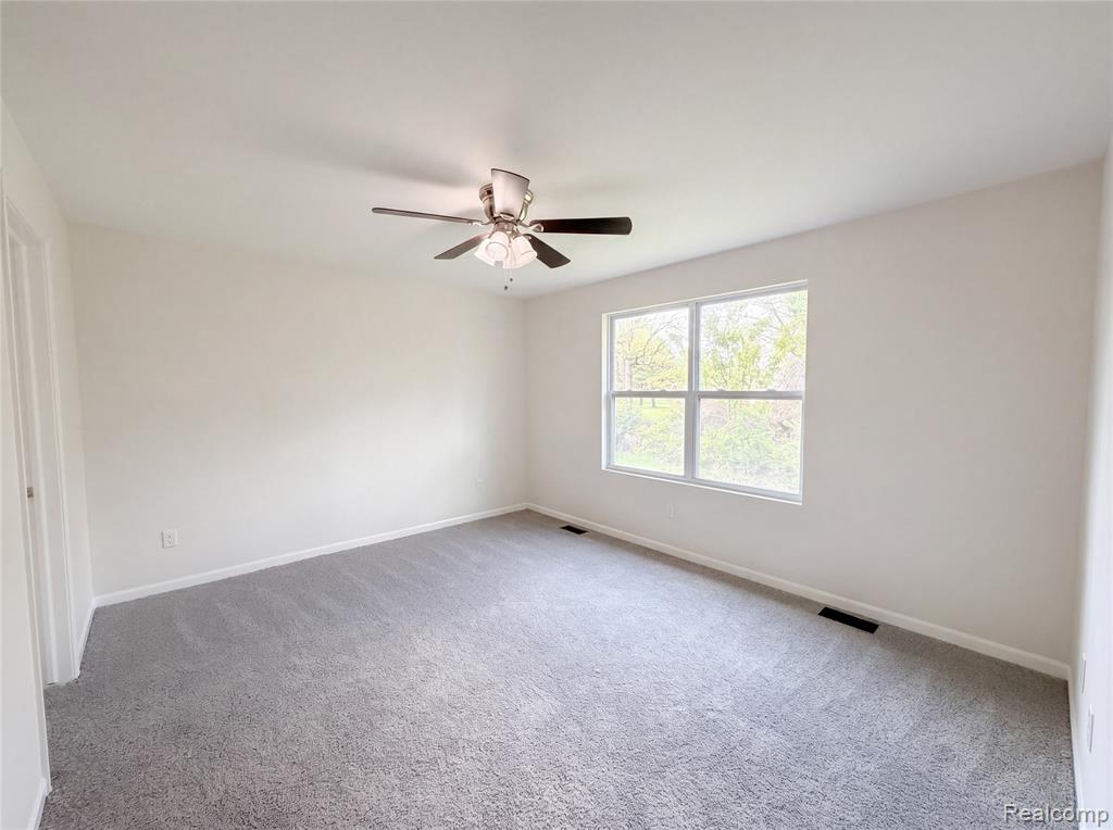 5988 Treetops Drive, Romulus, MI 48174 — Photo 14