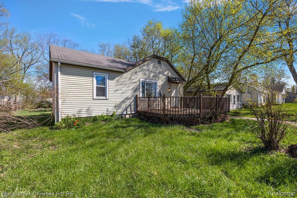 228 W Columbia Avenue, Pontiac, MI 48340 — Photo 2