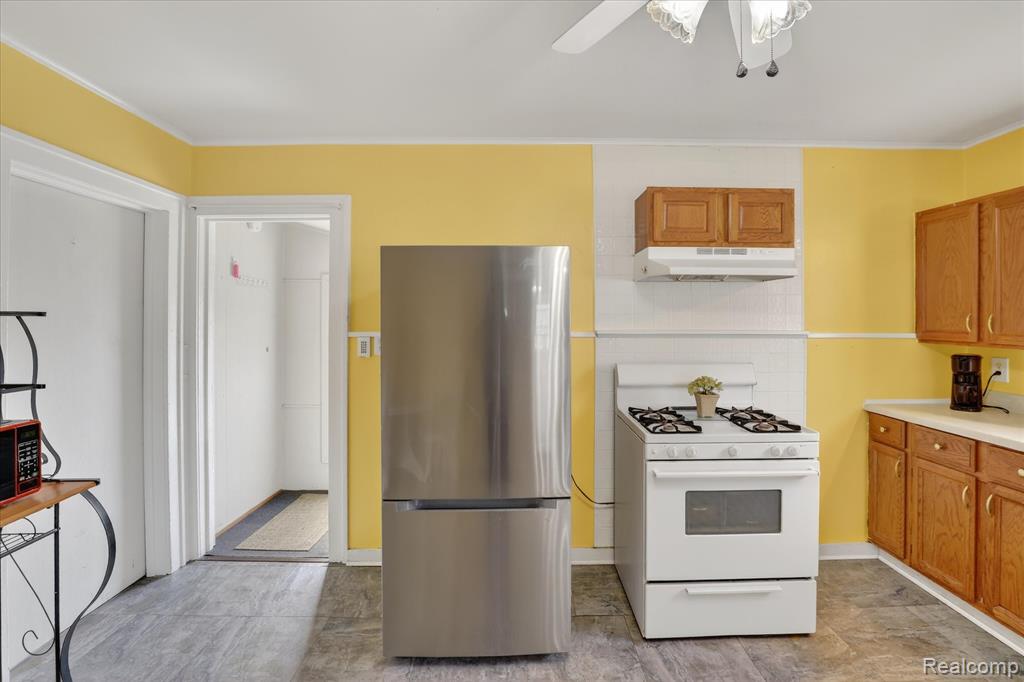 926 Kentucky Court, Monroe, MI 48161 — Photo 18