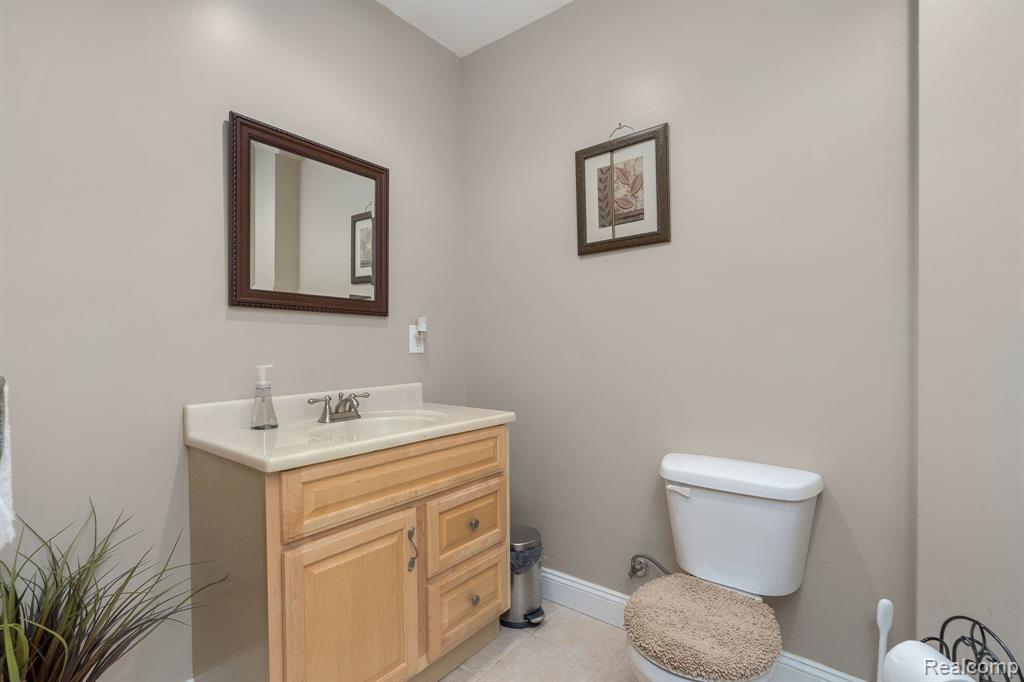 54678 Cabrillo Drive, Macomb, MI 48042 — Photo 38