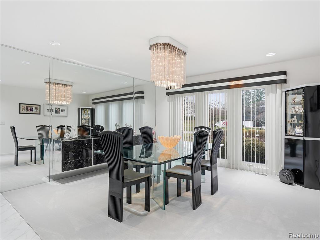 3827 Manchester Court, Bloomfield Hills, MI 48302 — Photo 14
