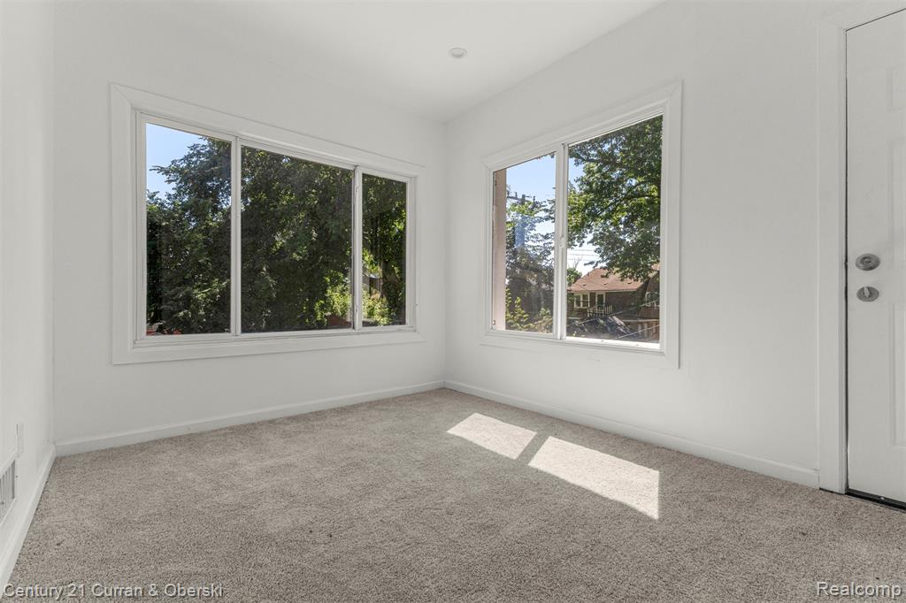 14861 Saint Marys Street, Detroit, MI 48227 — Photo 38