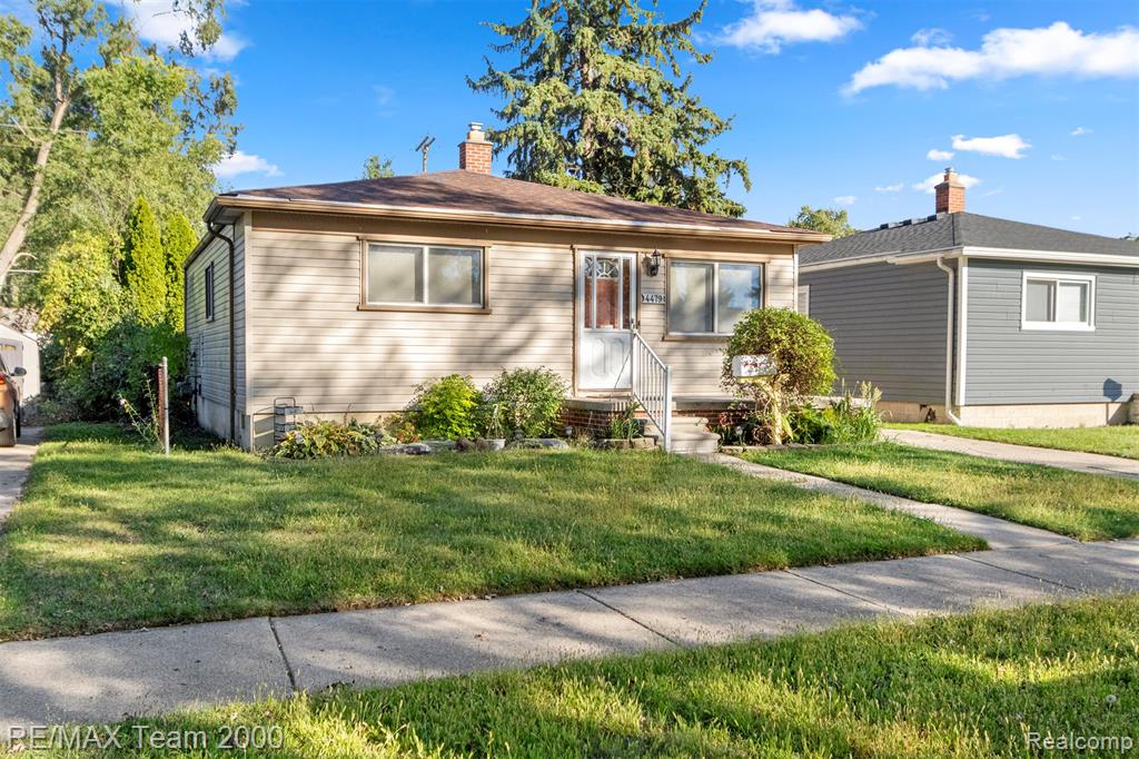 4479 Kingston Street, Dearborn Heights, MI 48125 — front exterior