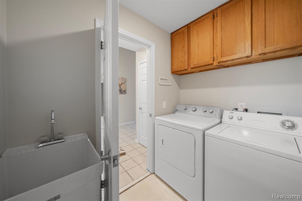 46457 SWANMERE Drive, Canton, MI 48187 — Photo 30