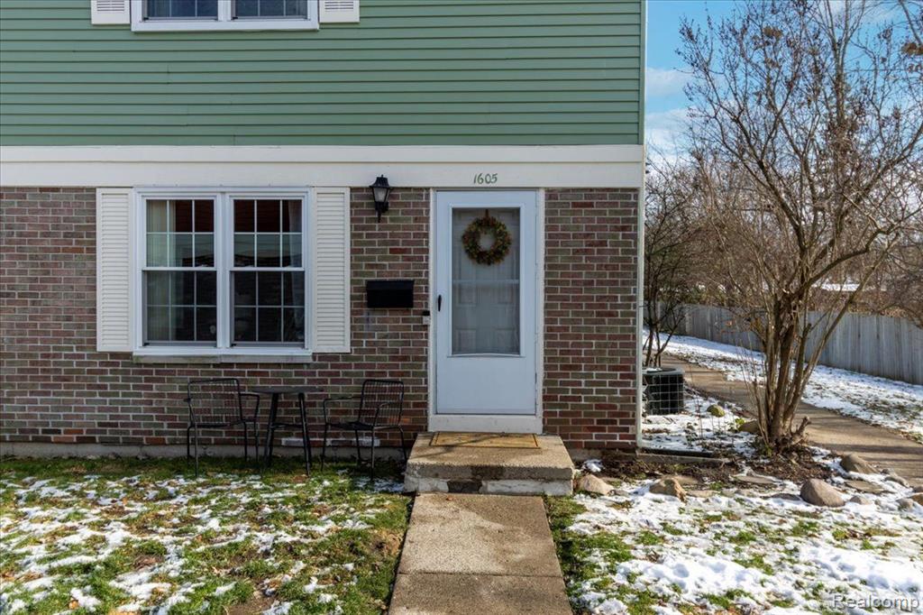 1605 WINGATE Boulevard, Ypsilanti, MI 48198 — Photo 15