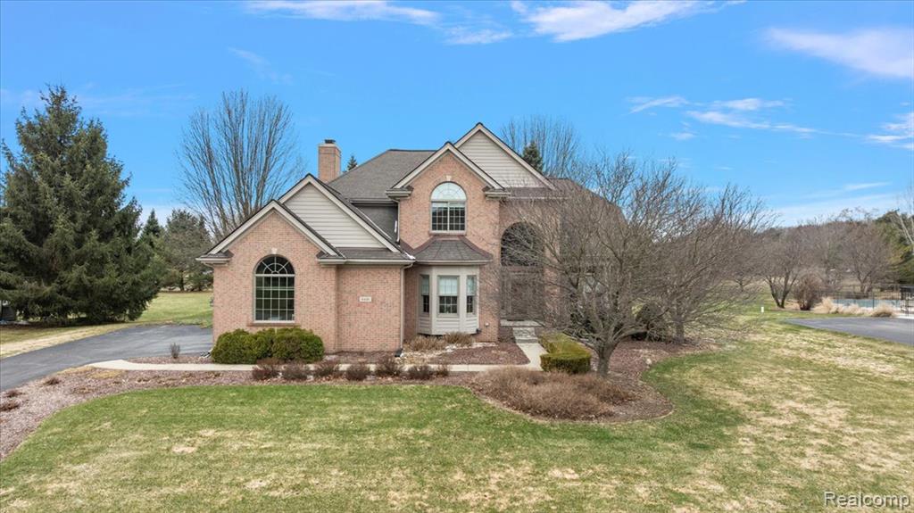 8446 S Shore Drive, Clarkston, MI 48348 — Photo 2