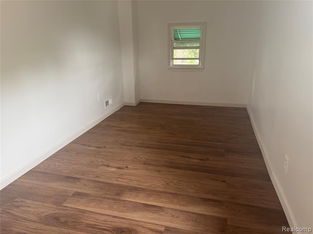 4956 Huron Street, Dearborn Heights, MI 48125 — Photo 15