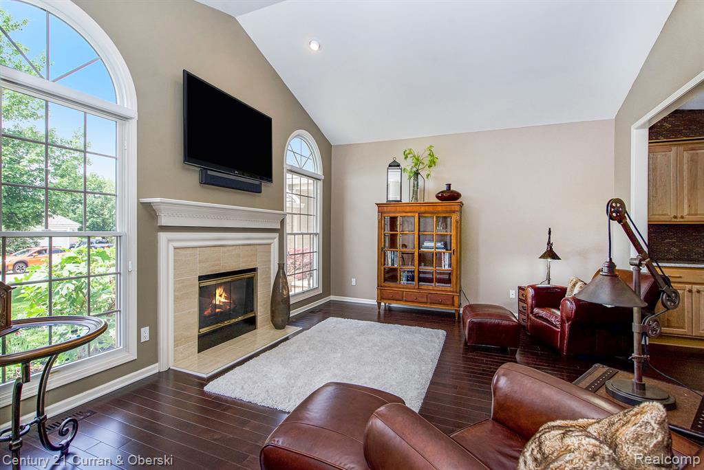 16784 Lyonhurst Circle, 93, Northville, MI 48168 — Photo 4