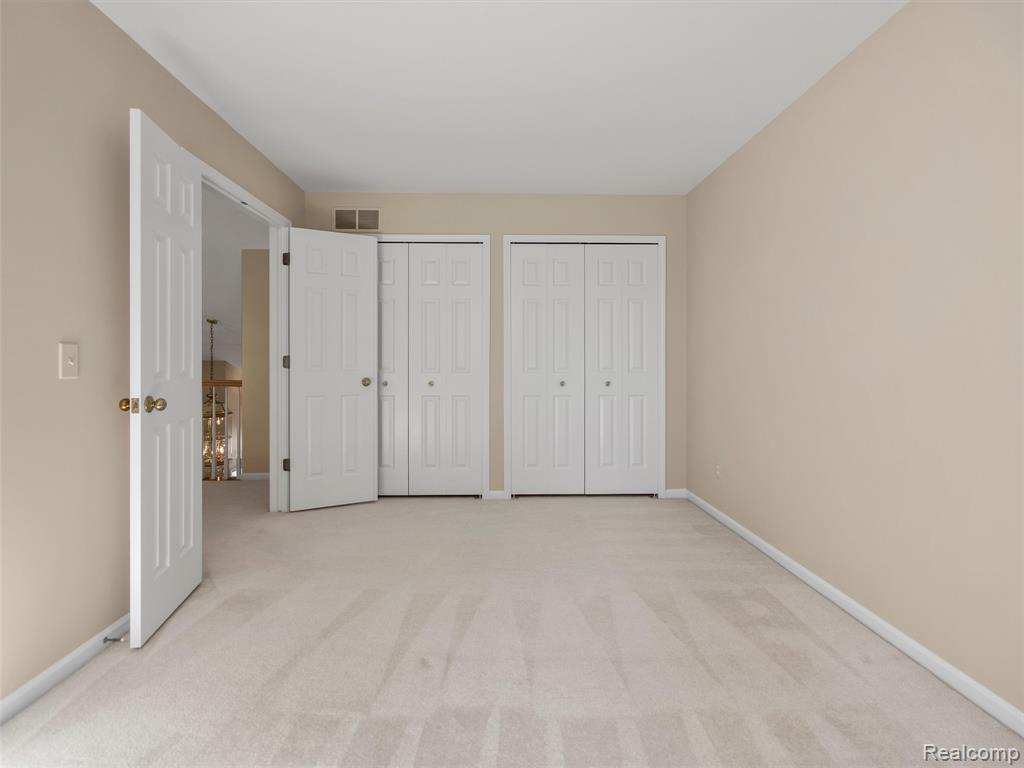 718 Upper Scotsborough Way, Bloomfield Hills, MI 48304 — Photo 33