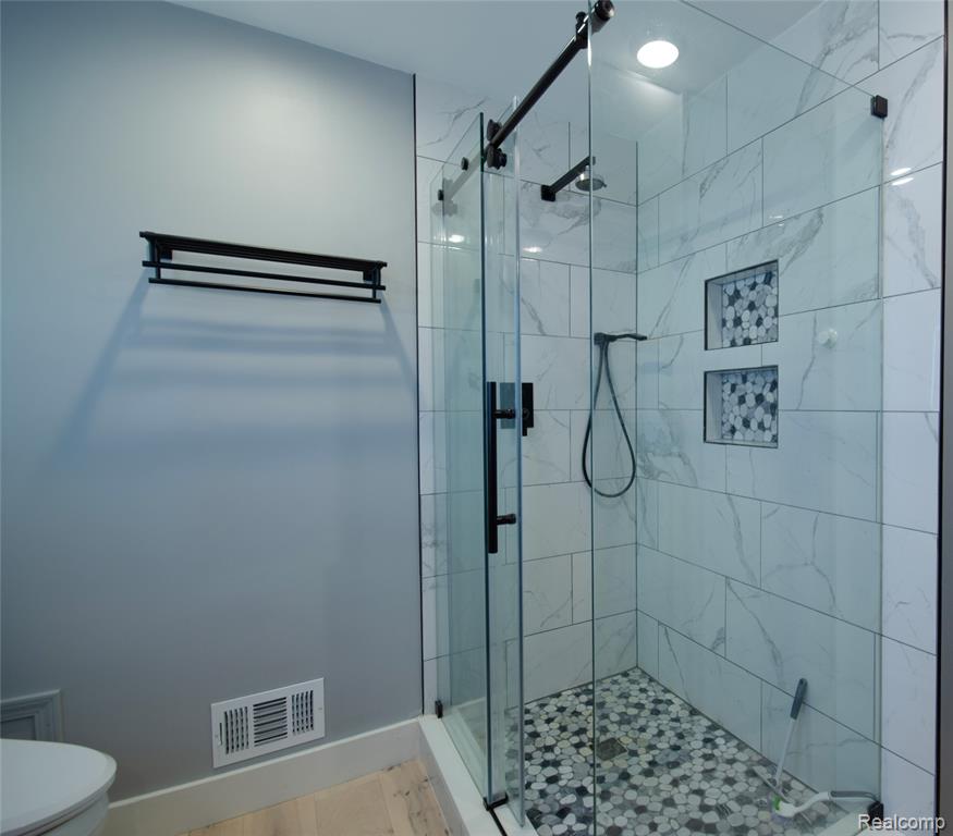 1402 Fieldstone Court, Ann Arbor, MI 48108 — Photo 17