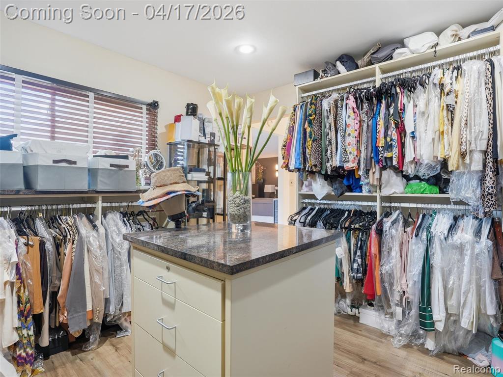 4886 Beacon Hill Drive, Bloomfield Hills, MI 48301 — Photo 36