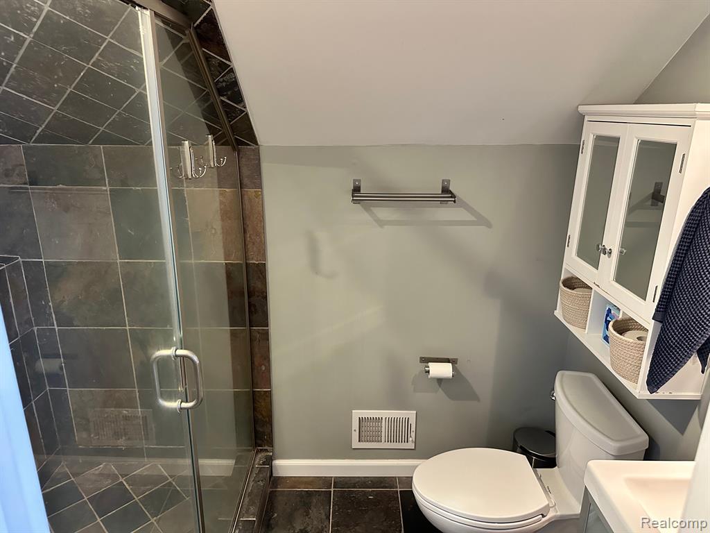 511 S VERMONT Avenue, Royal Oak, MI 48067 — Photo 18