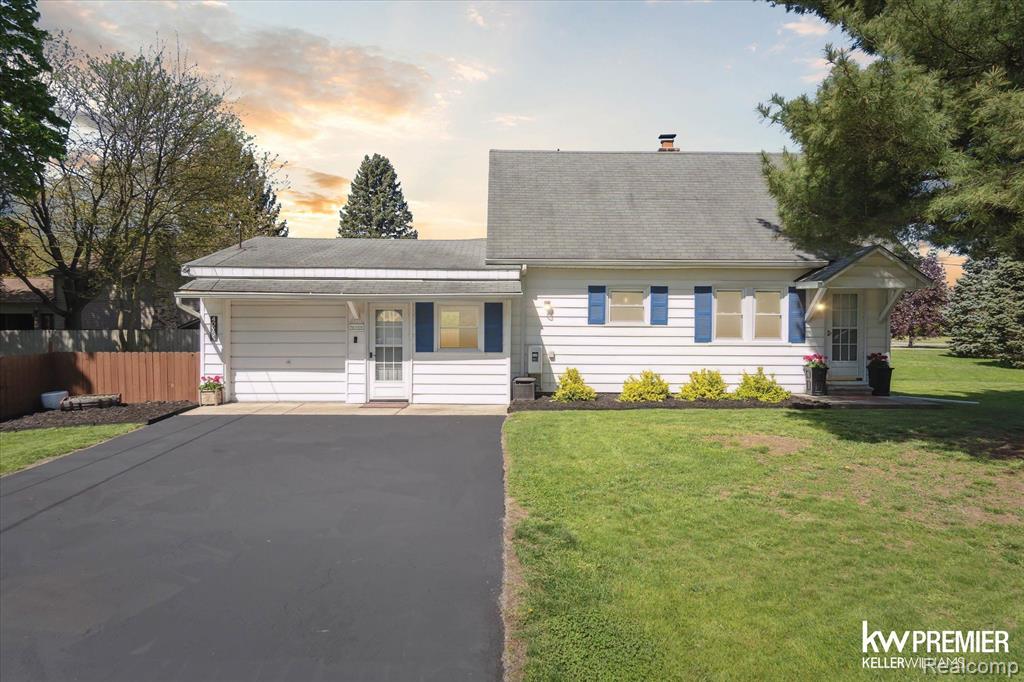 40955 Utica Road, Sterling Heights, MI 48313 — Photo 29
