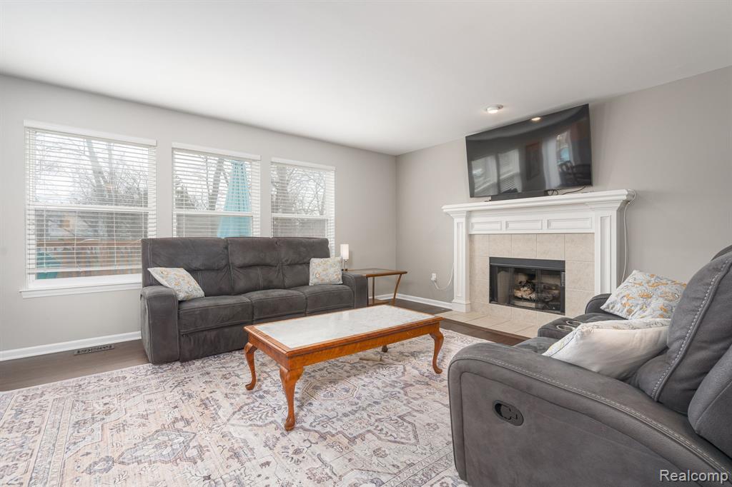 8925 El Dorado Drive, White Lake, MI — Photo 9