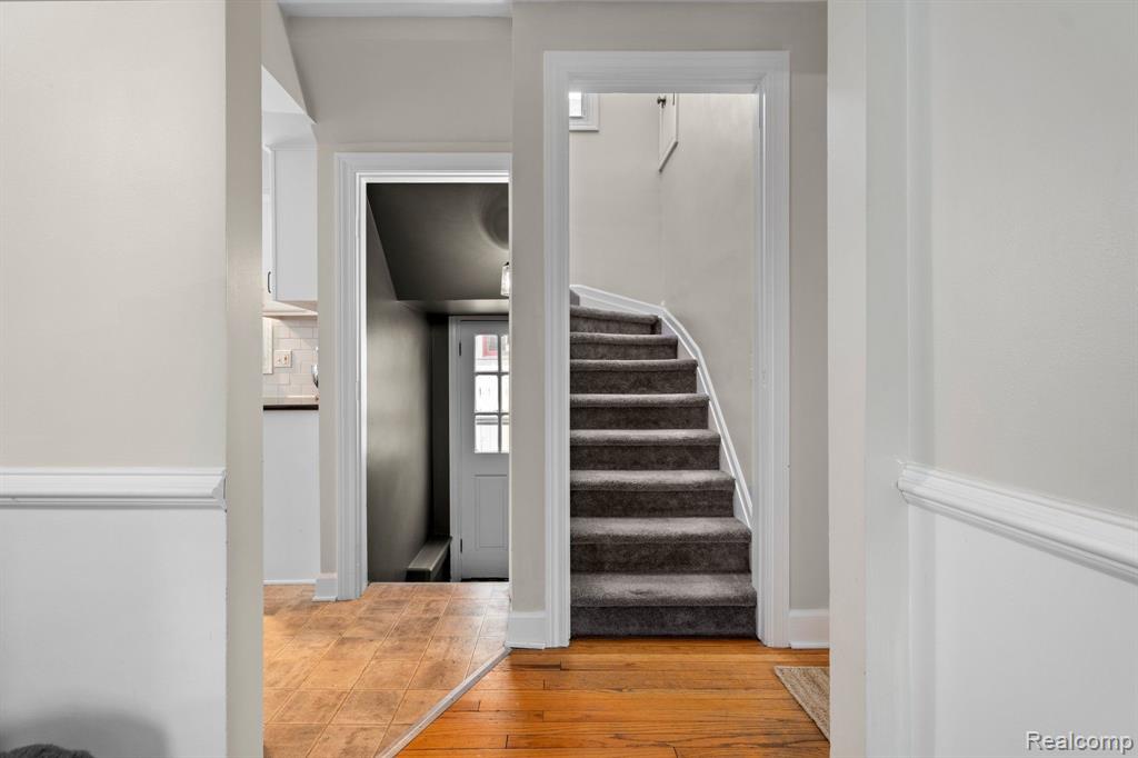 820 CHEROKEE Avenue, Royal Oak, MI 48067 — Photo 18