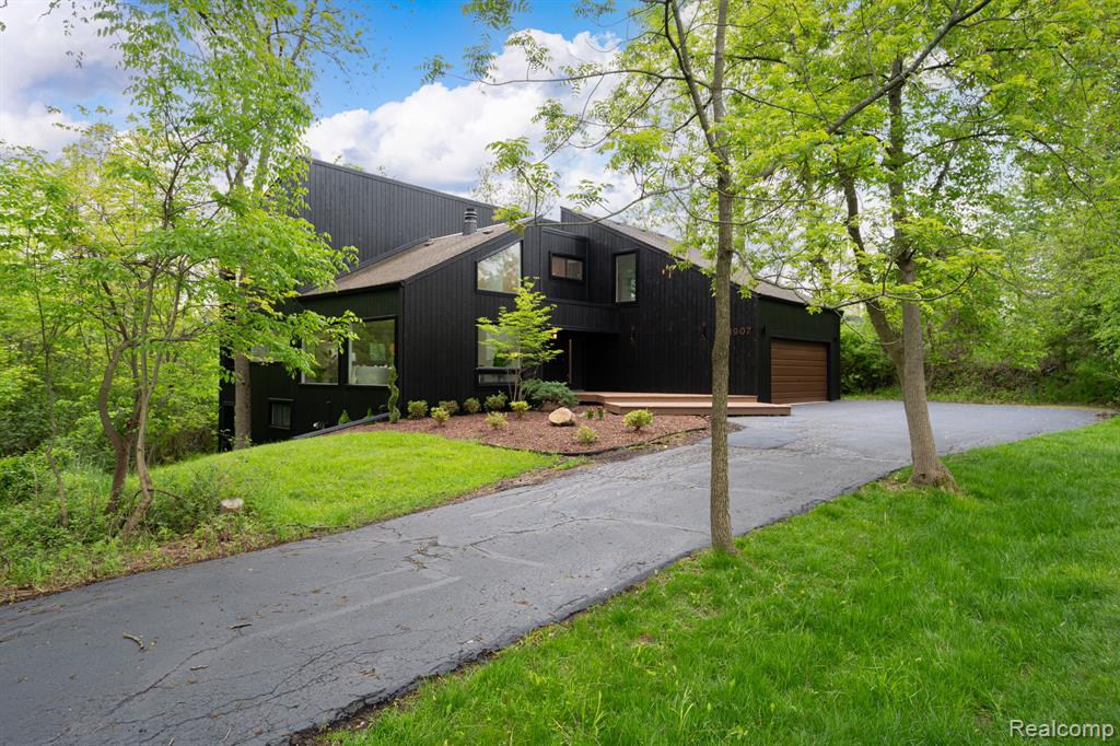 1907 Raymond Place, Bloomfield Hills, MI 48302 — Photo 41