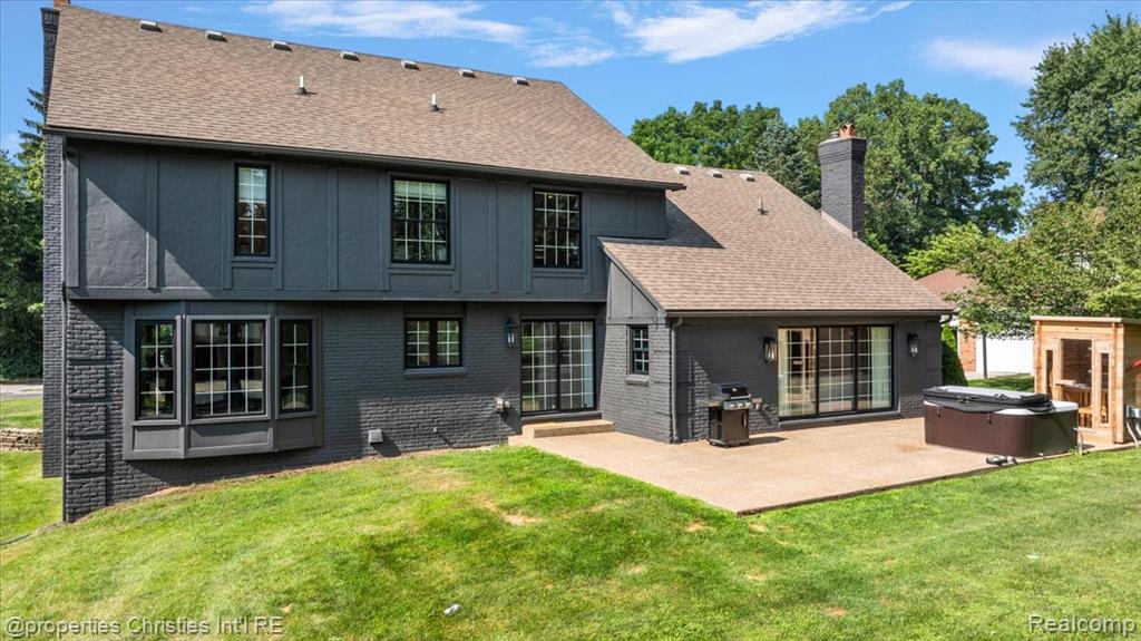 706 Great Oaks Drive, Bloomfield Hills, MI 48304 — Photo 12