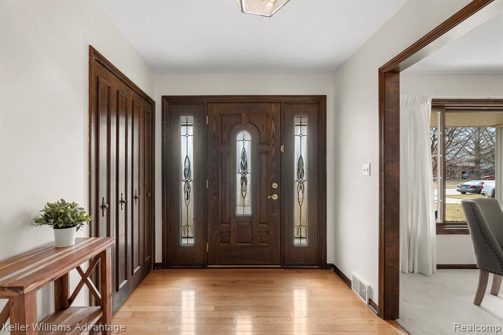 45766 PURCELL Drive, Plymouth, MI 48170 — Photo 5