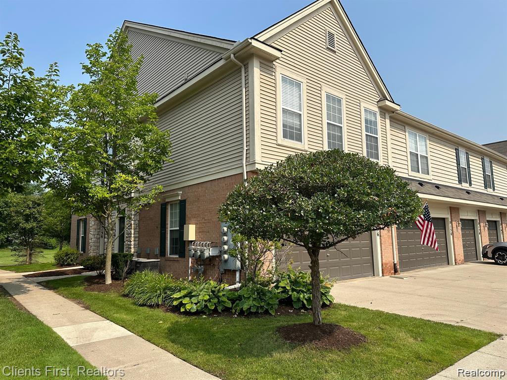 2156 Pinecroft Drive, Canton, MI 48188