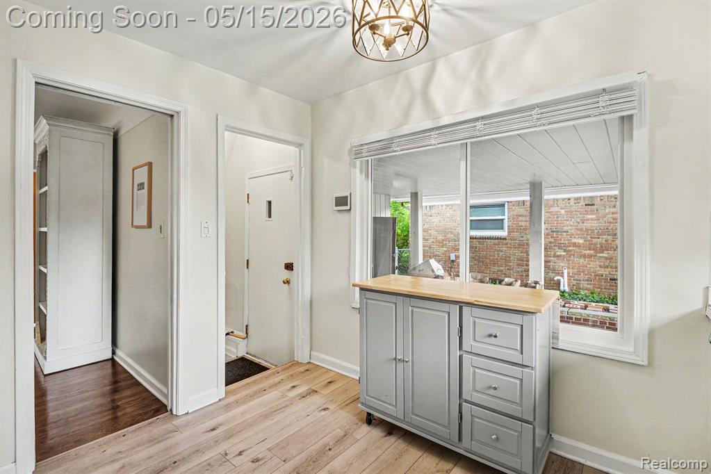 4402 Buckingham Road, Royal Oak, MI 48073 — Photo 14