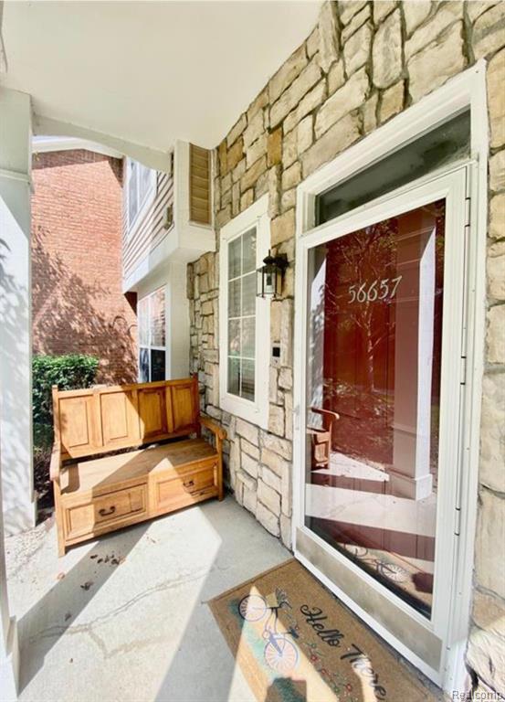 56657 SCOTLAND Boulevard, Shelby Twp, MI 48316 — Photo 2